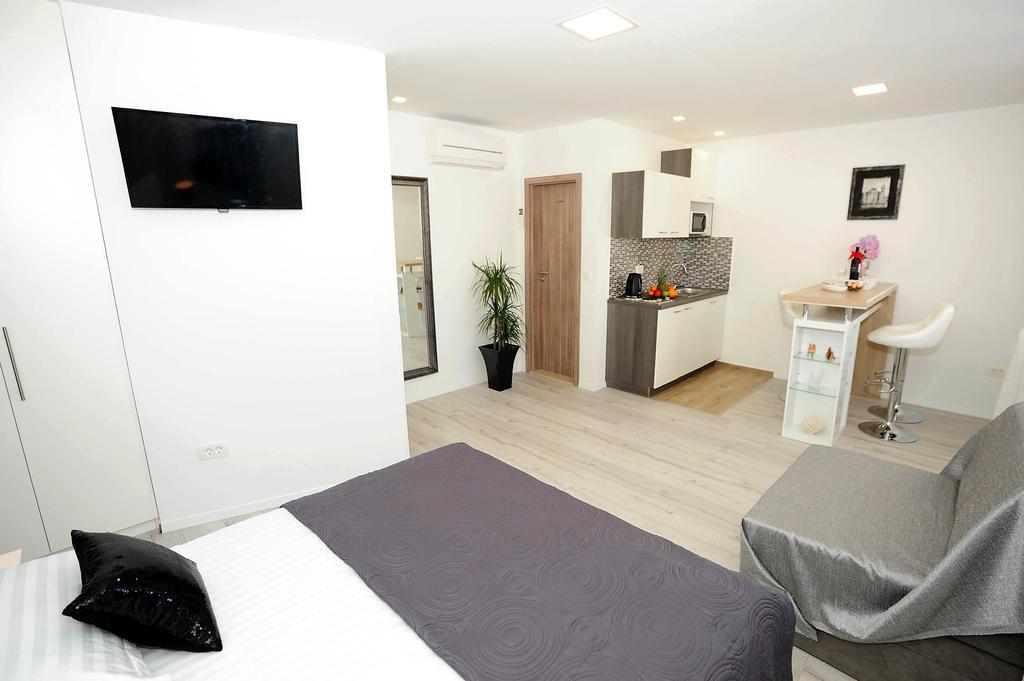 2studios Kalelarga Apartment